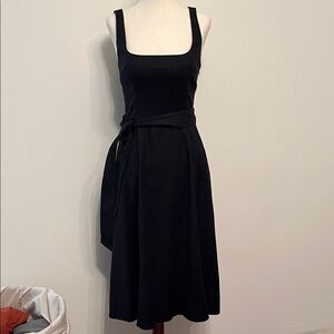 Banana Republic Linen Elegant Black Sleeveless Dress. Size 2